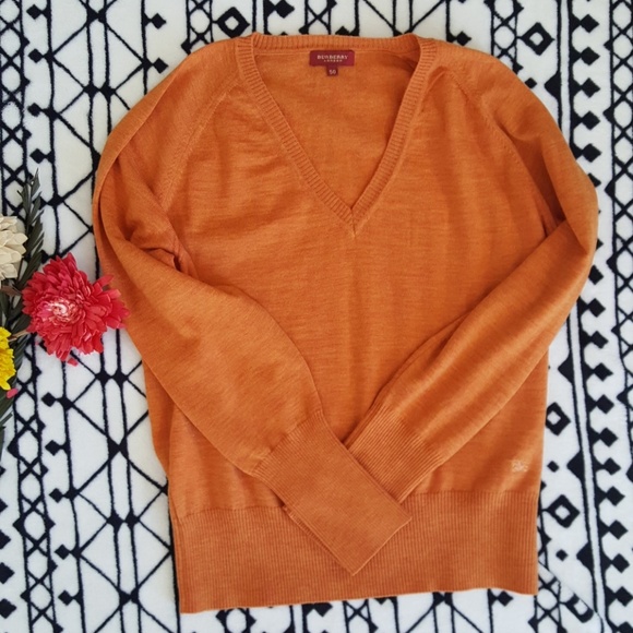 🍀SALE🍀Burberry Orange Sweater - Picture 2 of 8